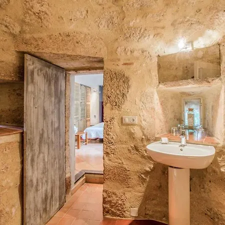 Chateau Sleeps 50 Pool Wifi *